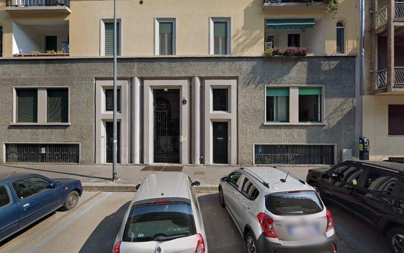 Frosio Cinthia - Centro oculistico - Milano